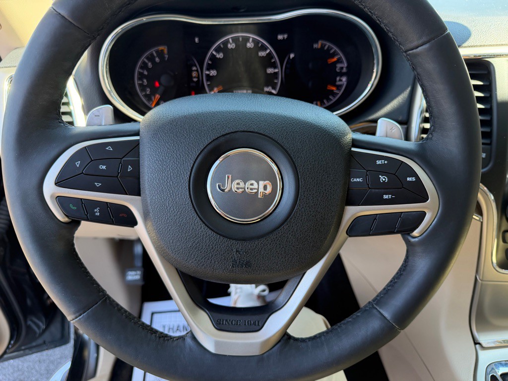 2017 Jeep Grand Cherokee Image 16
