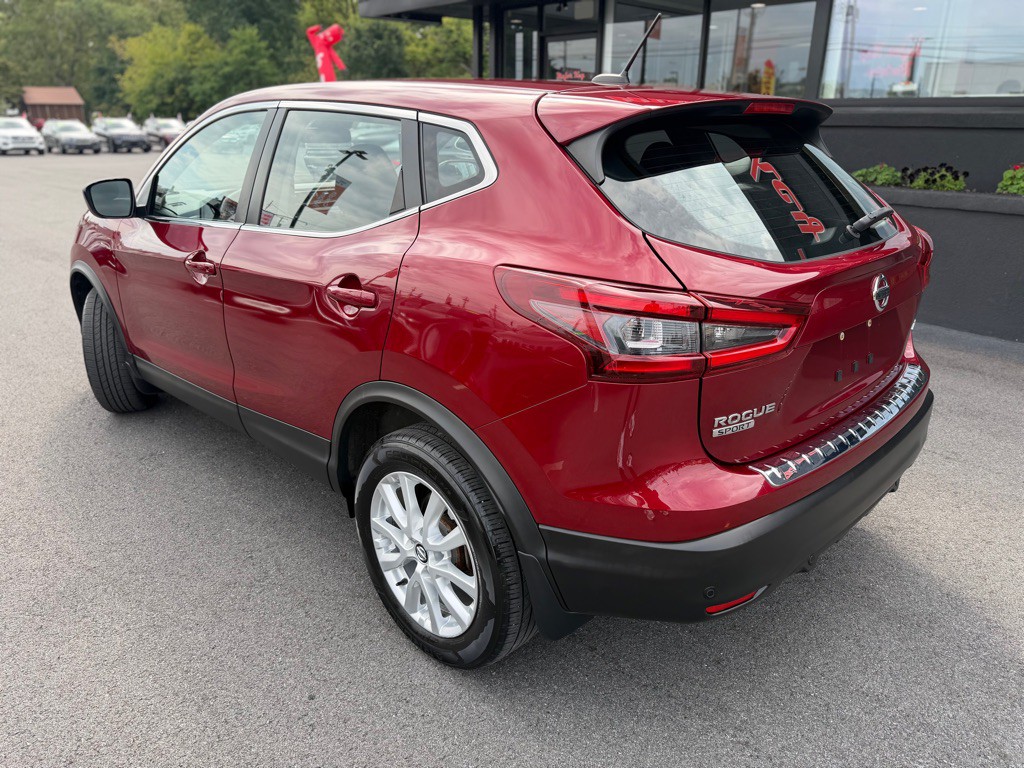 2021 Nissan Rogue Image 4