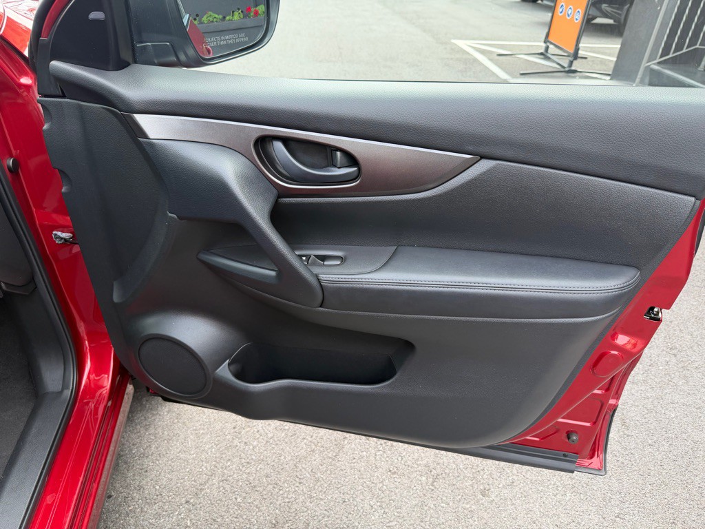 2021 Nissan Rogue Image 24
