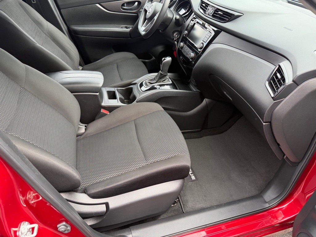 2021 Nissan Rogue Image 25