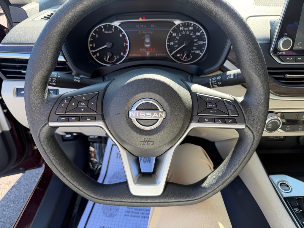 2025 Nissan Altima Image 16