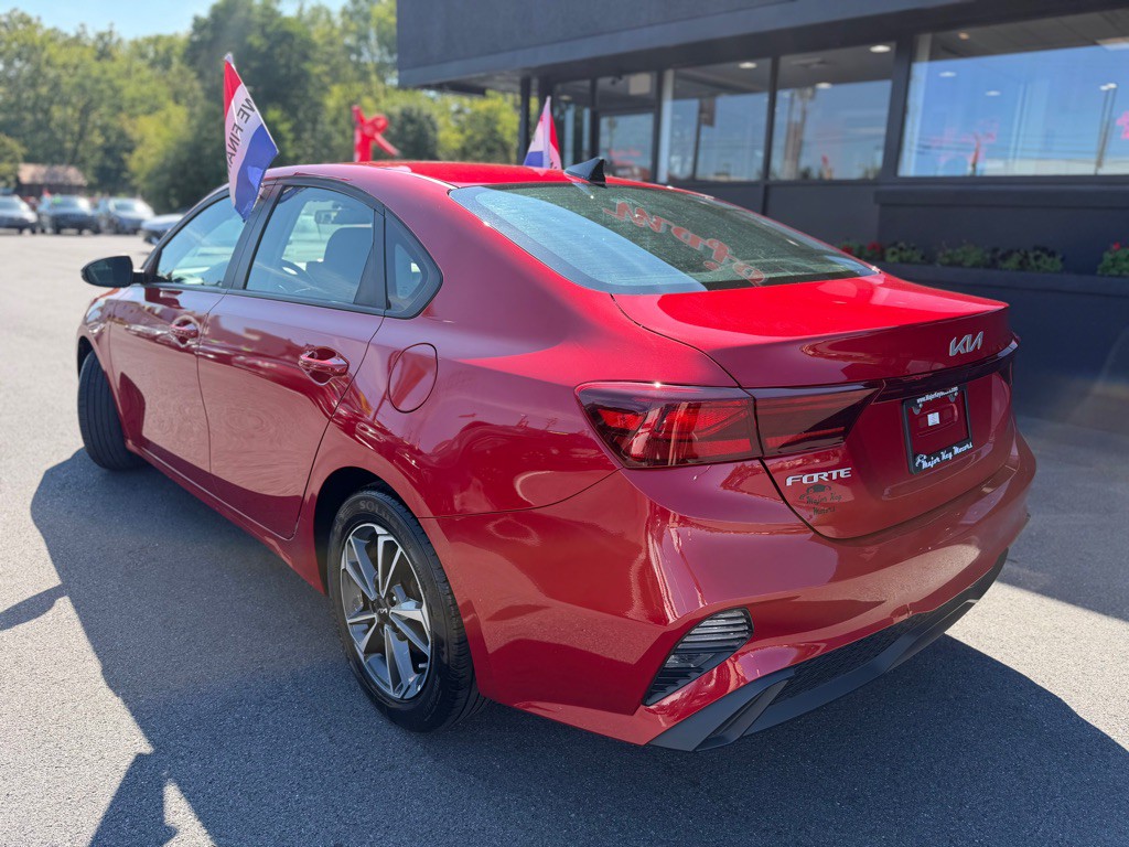 2024 Kia Forte Image 4