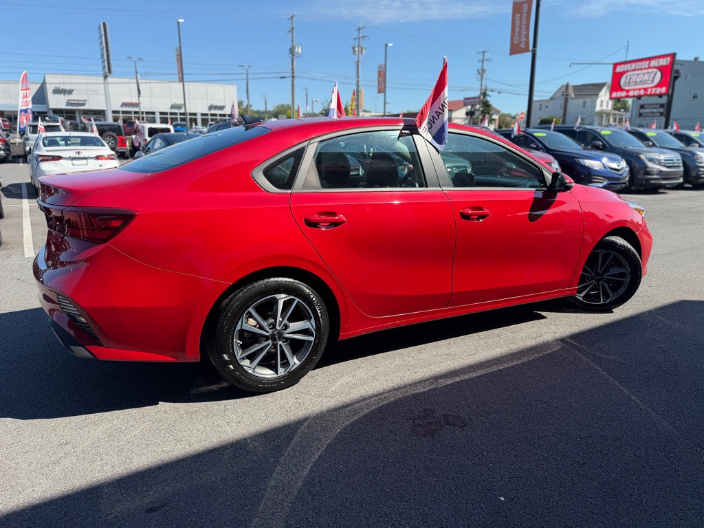 2024 Kia Forte Image 7