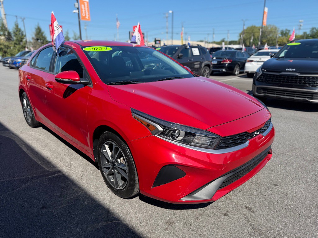 2024 Kia Forte Image 8