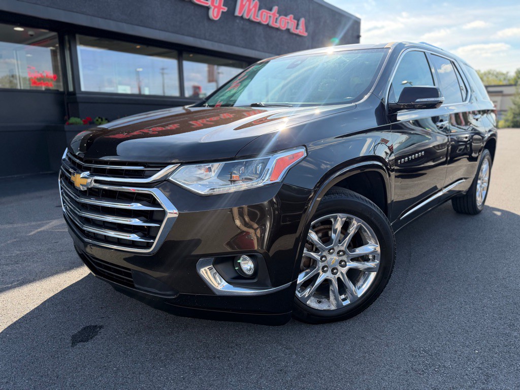2018 Chevrolet Traverse Image 2