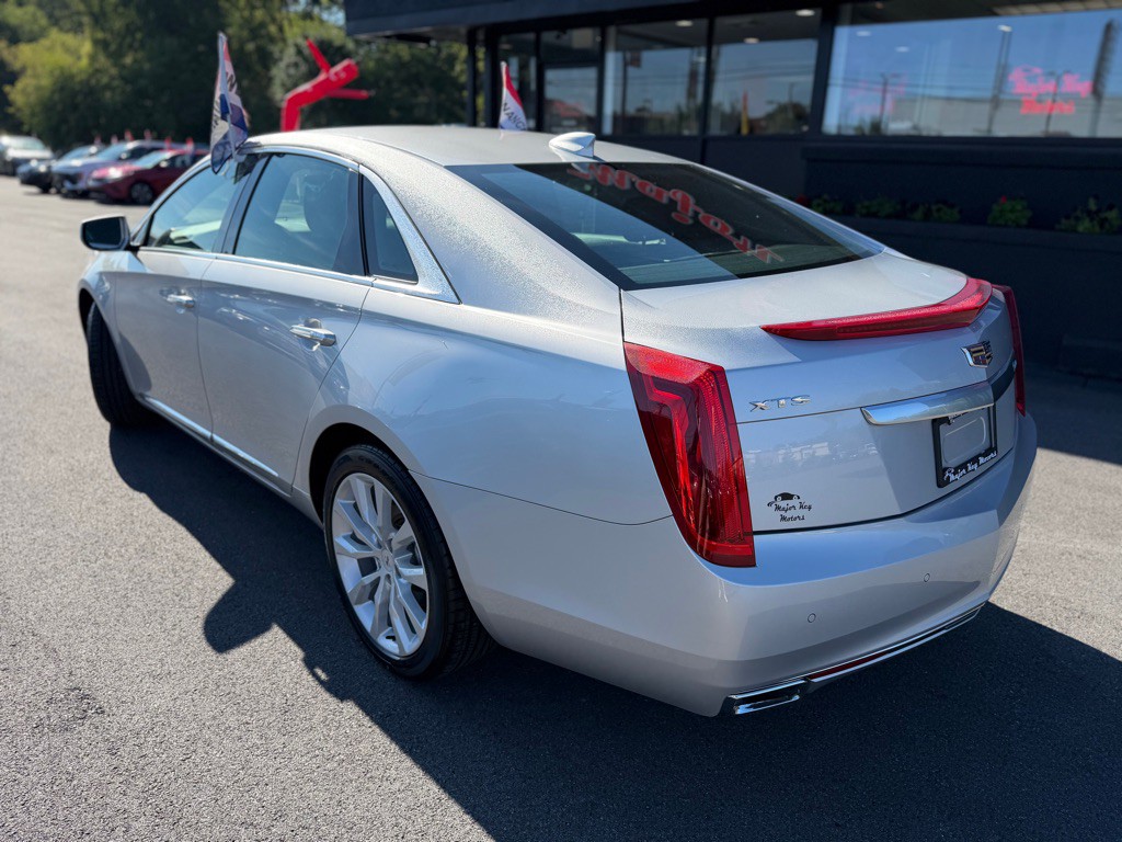 2017 Cadillac XTS Image 4