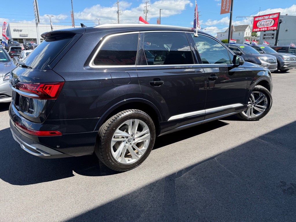 2020 Audi Q7 Image 7