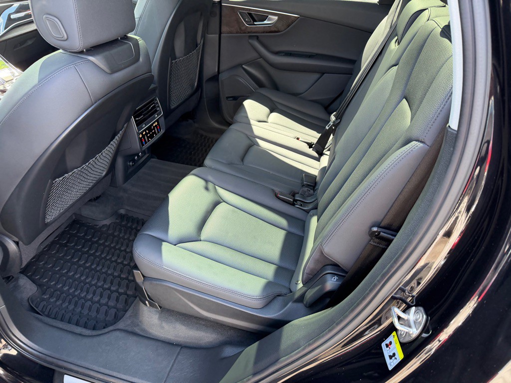 2020 Audi Q7 Image 22