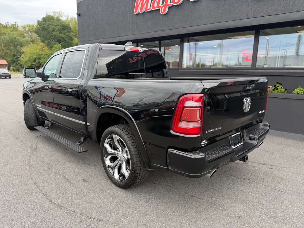 2019 RAM 1500 Image 3