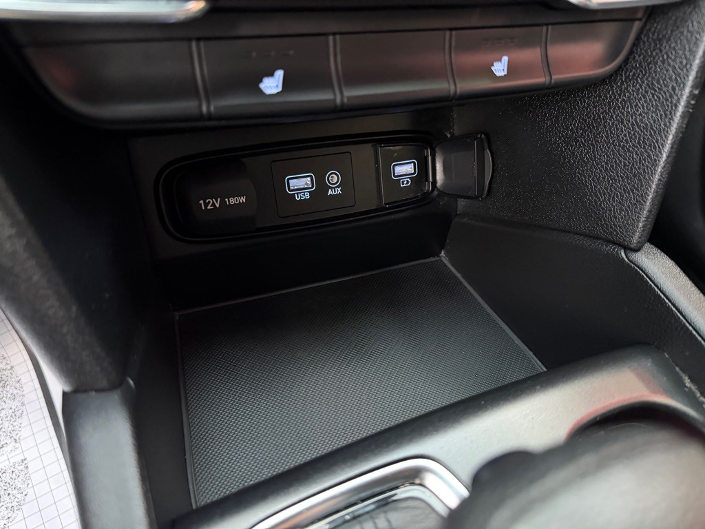 2019 Hyundai Santa Fe Image 17