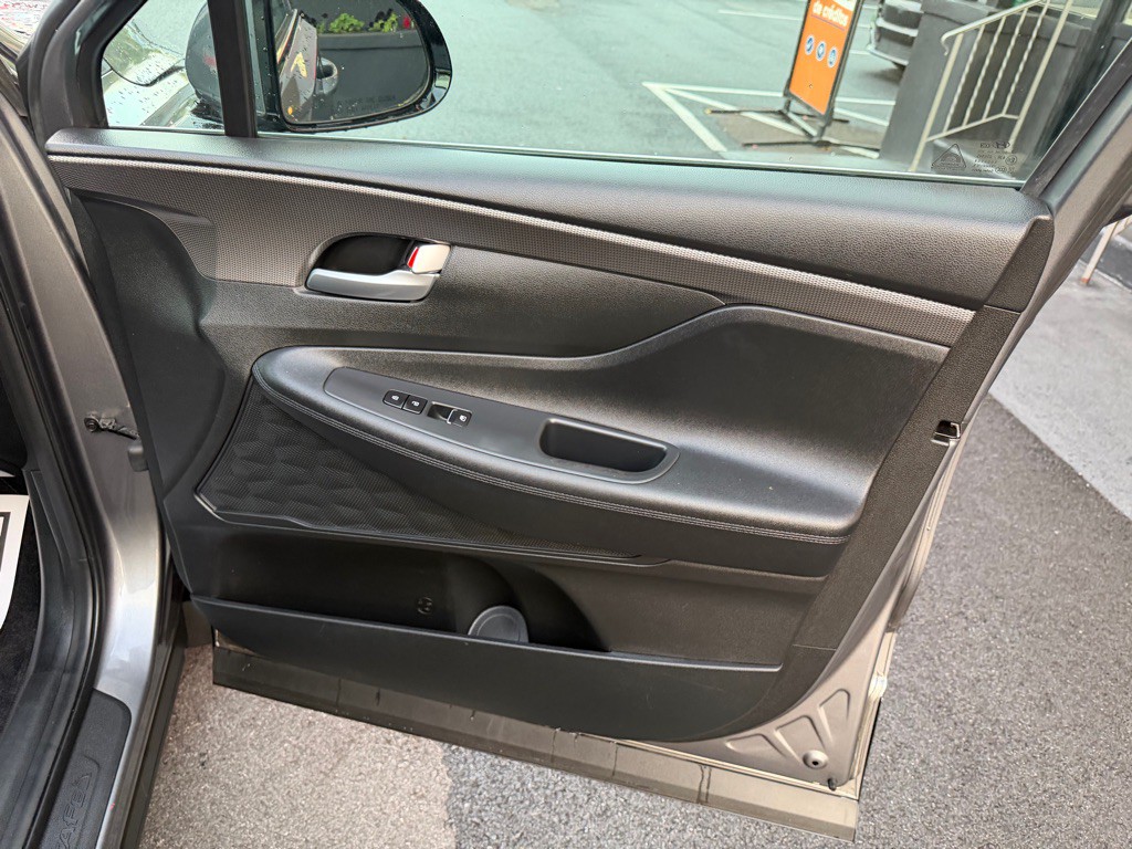 2019 Hyundai Santa Fe Image 25
