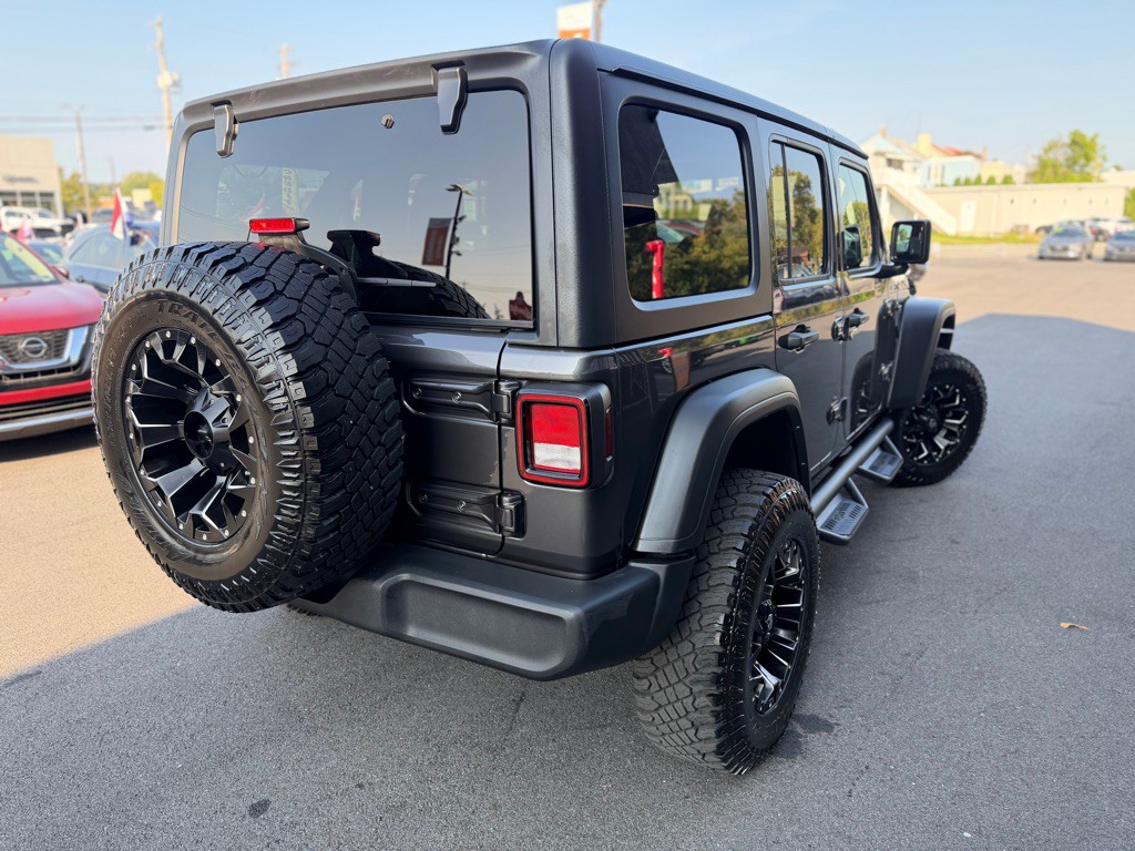2023 Jeep Wrangler Image 6