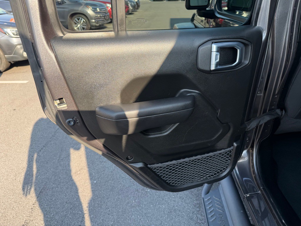 2023 Jeep Wrangler Image 19
