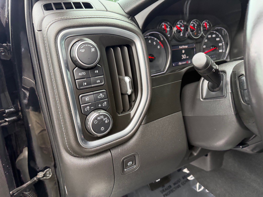 2019 Chevrolet Silverado 1500 Image 13