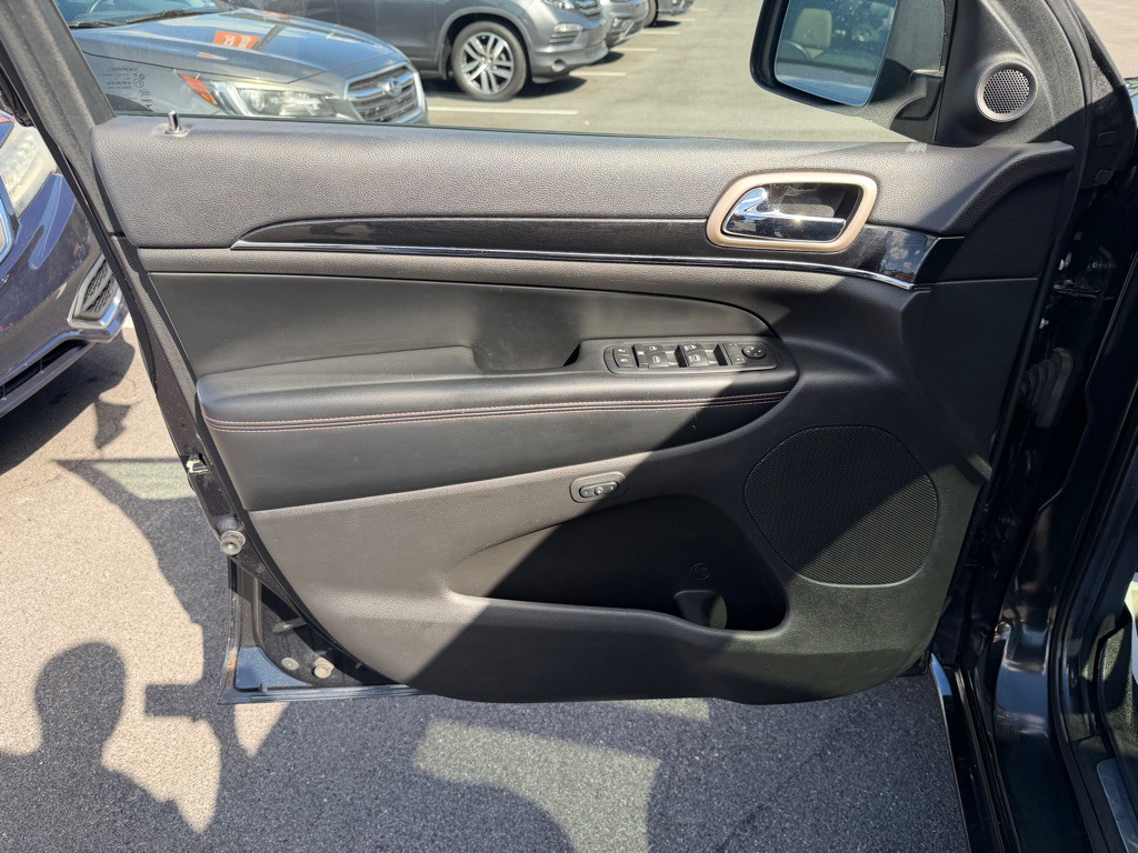 2016 Jeep Grand Cherokee Image 12