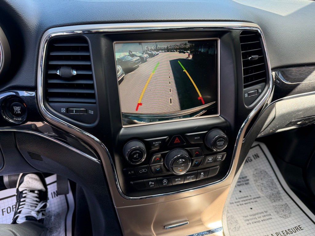 2016 Jeep Grand Cherokee Image 17