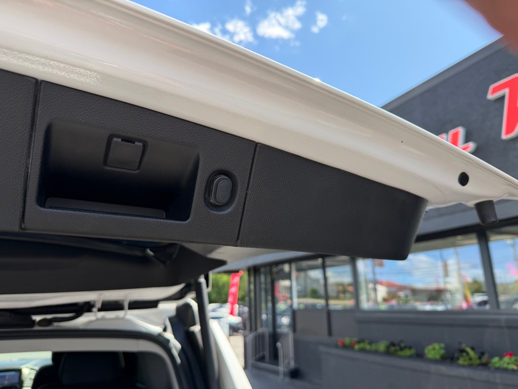 2016 Chevrolet Tahoe Image 15