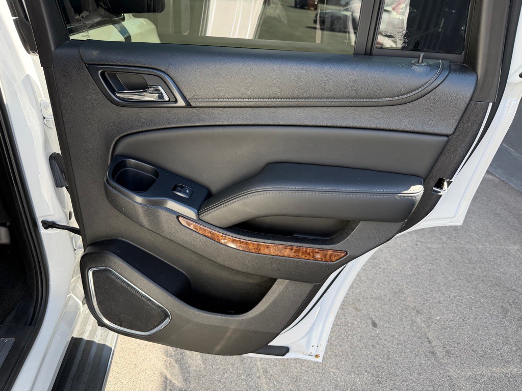 2016 Chevrolet Tahoe Image 16