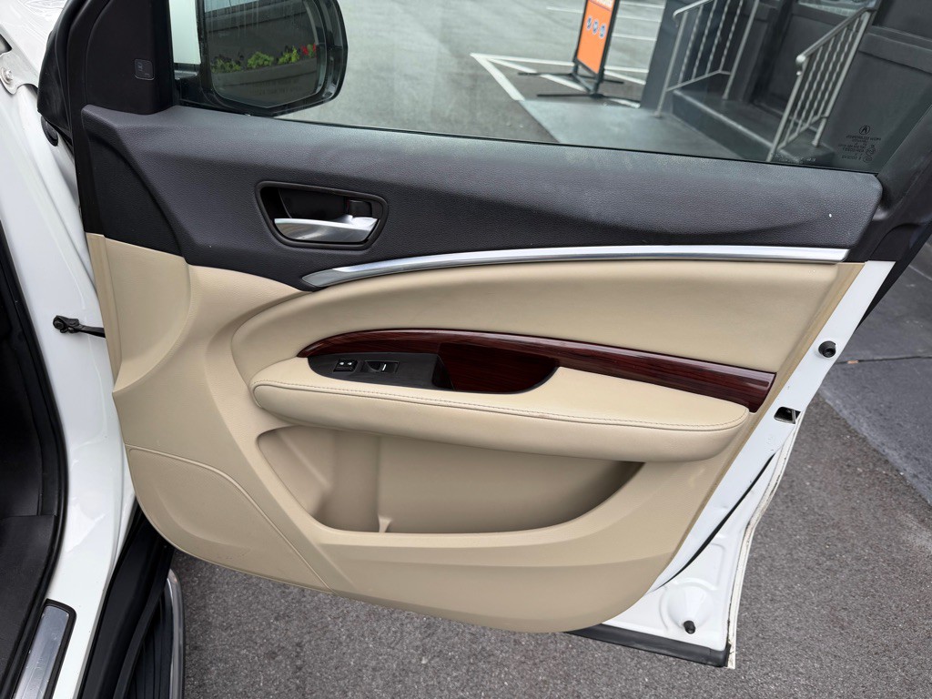 2016 Acura MDX Image 30