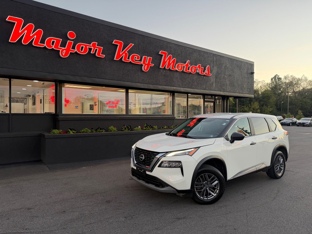 2023 Nissan Rogue Image 1