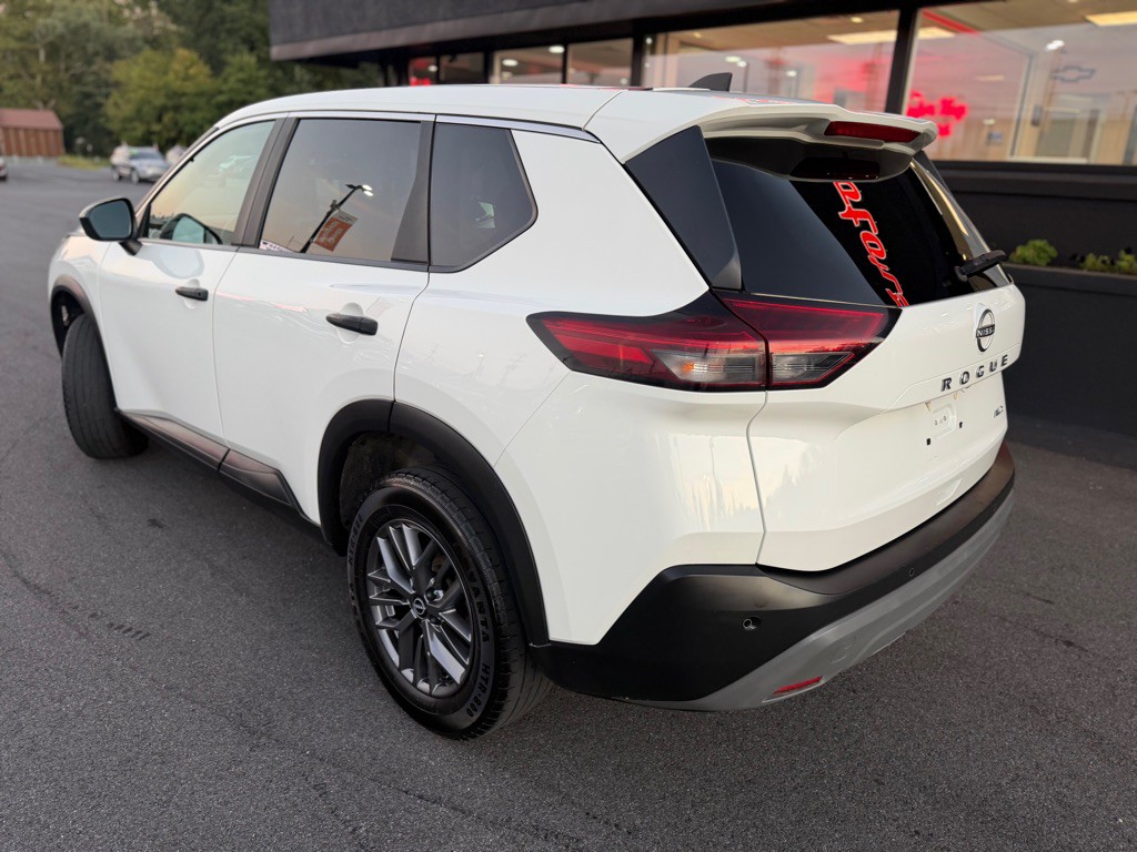 2023 Nissan Rogue Image 4