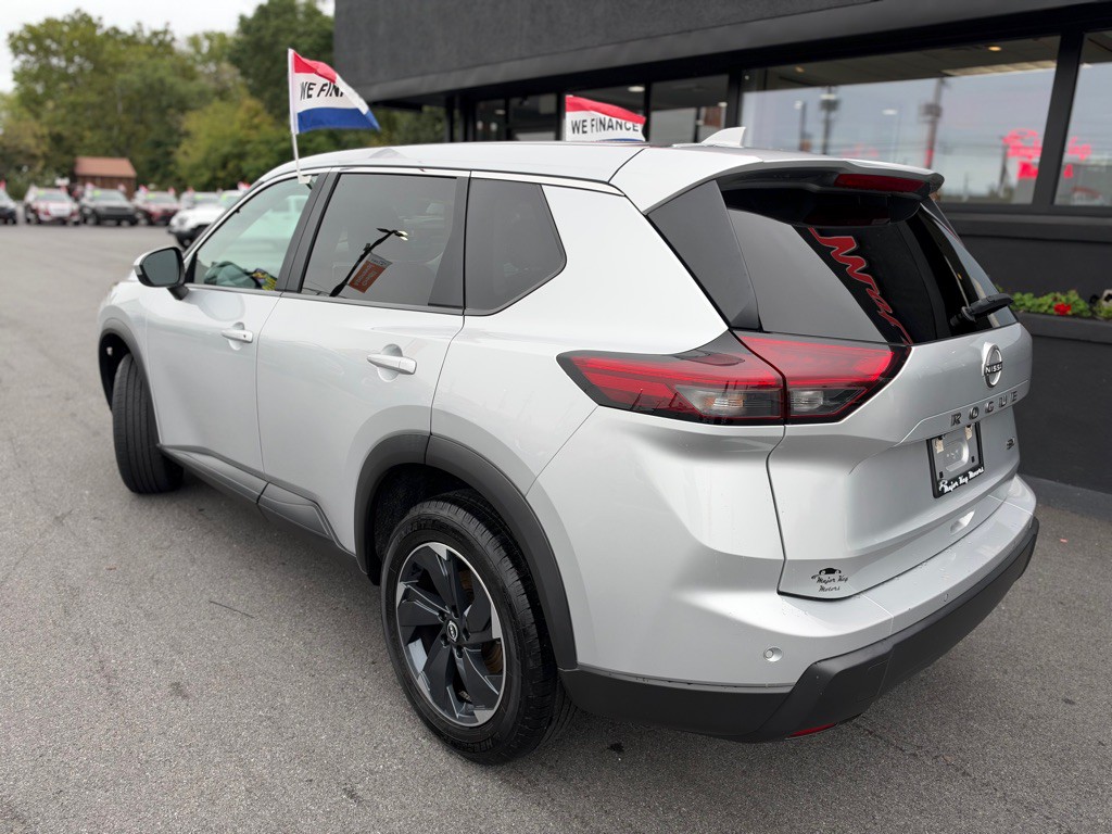 2024 Nissan Rogue Image 4