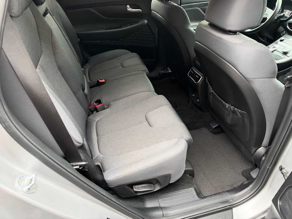 2021 Hyundai Santa Fe Image 25