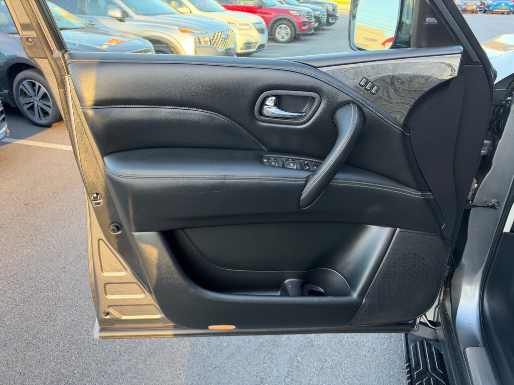 2020 INFINITI QX80 Image 12
