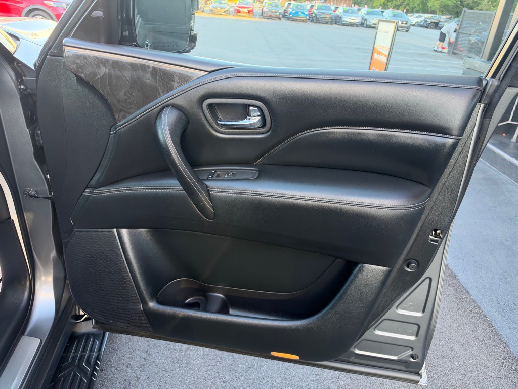 2020 INFINITI QX80 Image 28