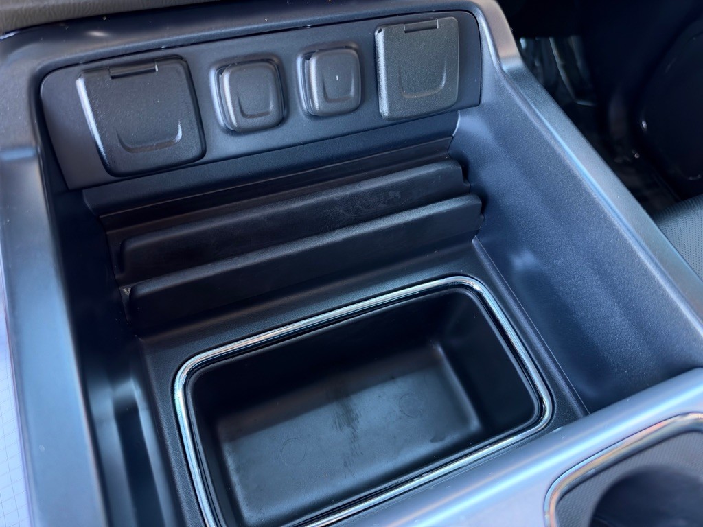 2016 GMC Sierra Image 18