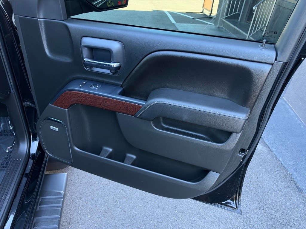 2016 GMC Sierra Image 24