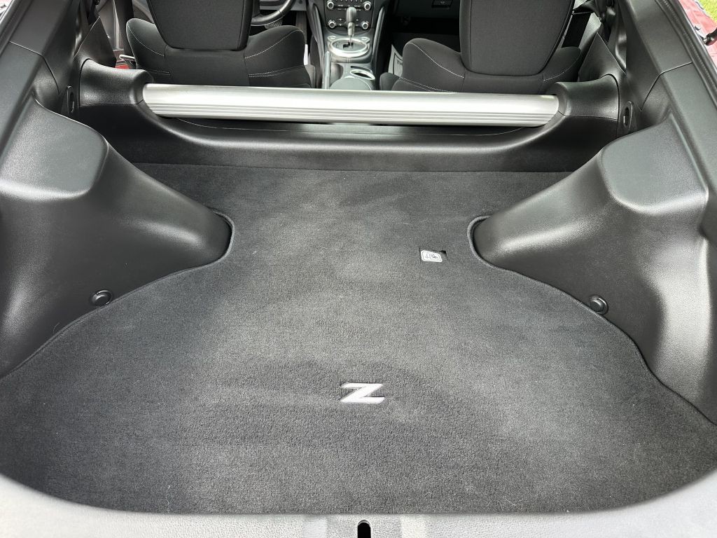 2016 Nissan 370Z Image 9