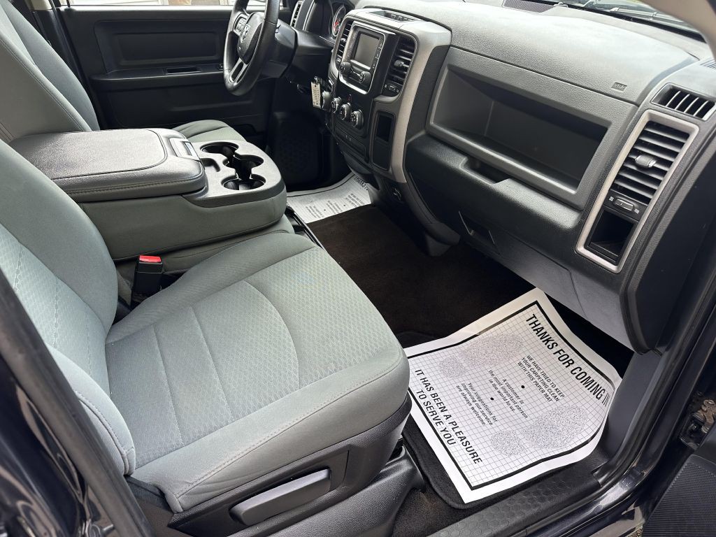 2015 RAM 1500 Image 9