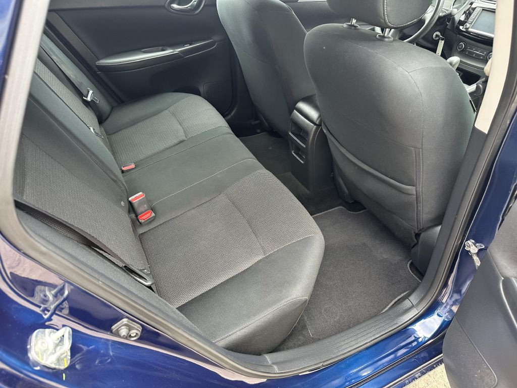 2019 Nissan Sentra Image 10