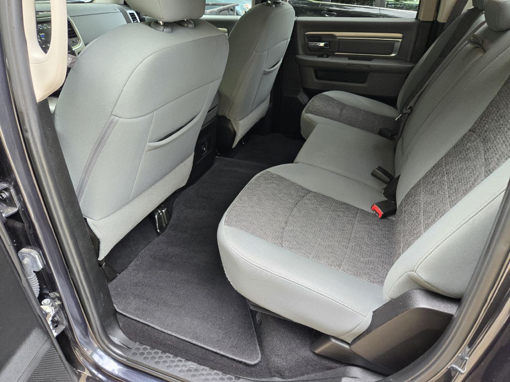 2019 RAM 1500 Image 7
