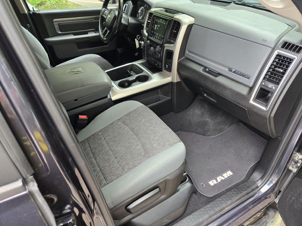 2019 RAM 1500 Image 8