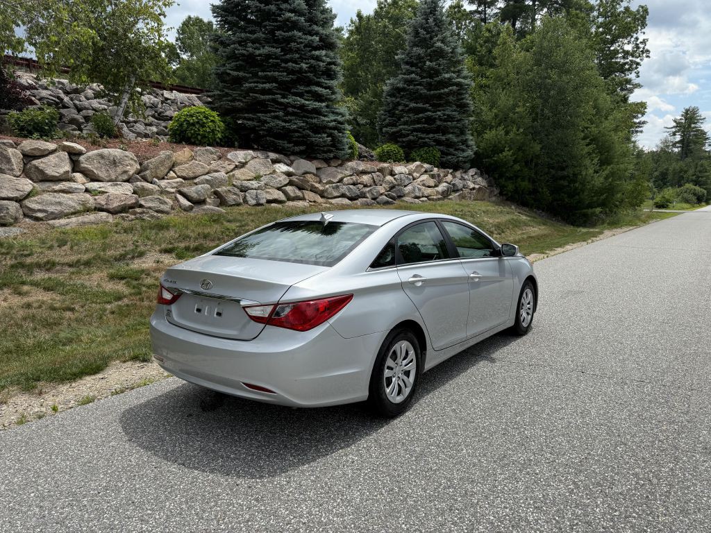 2012 Hyundai Sonata Image 3