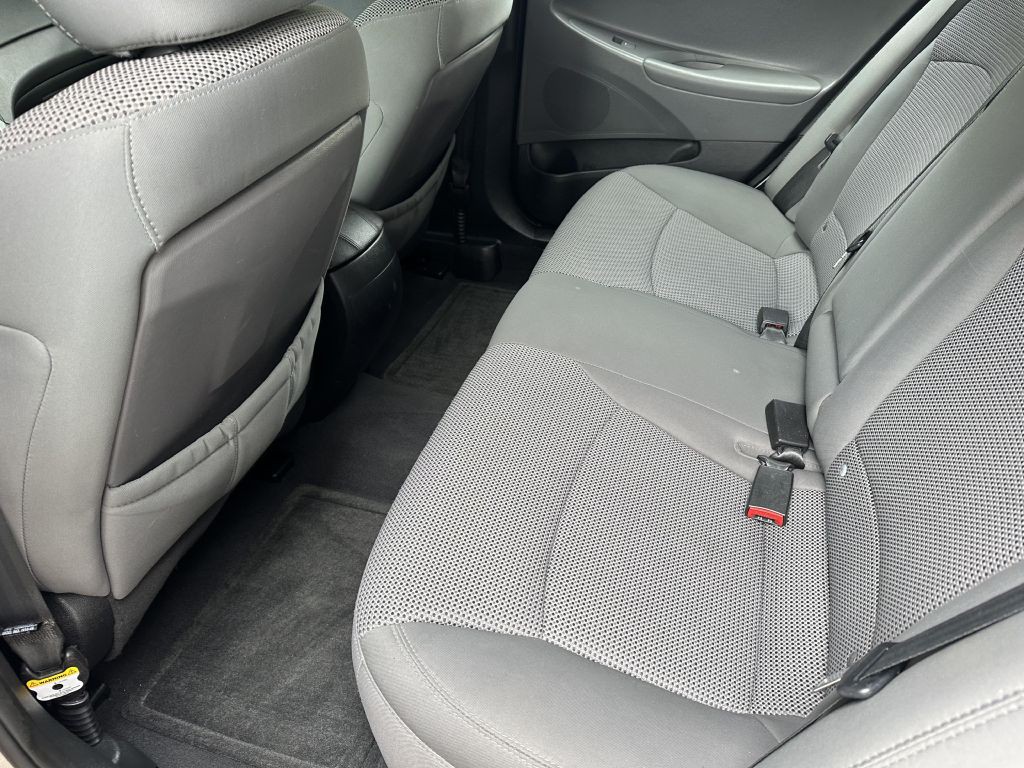 2012 Hyundai Sonata Image 8