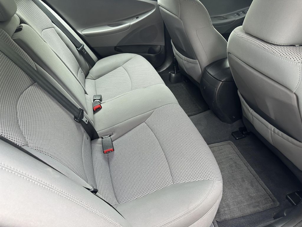 2012 Hyundai Sonata Image 10
