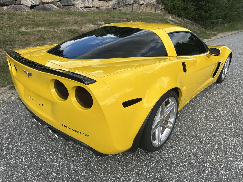 2007 Chevrolet Corvette Image 3
