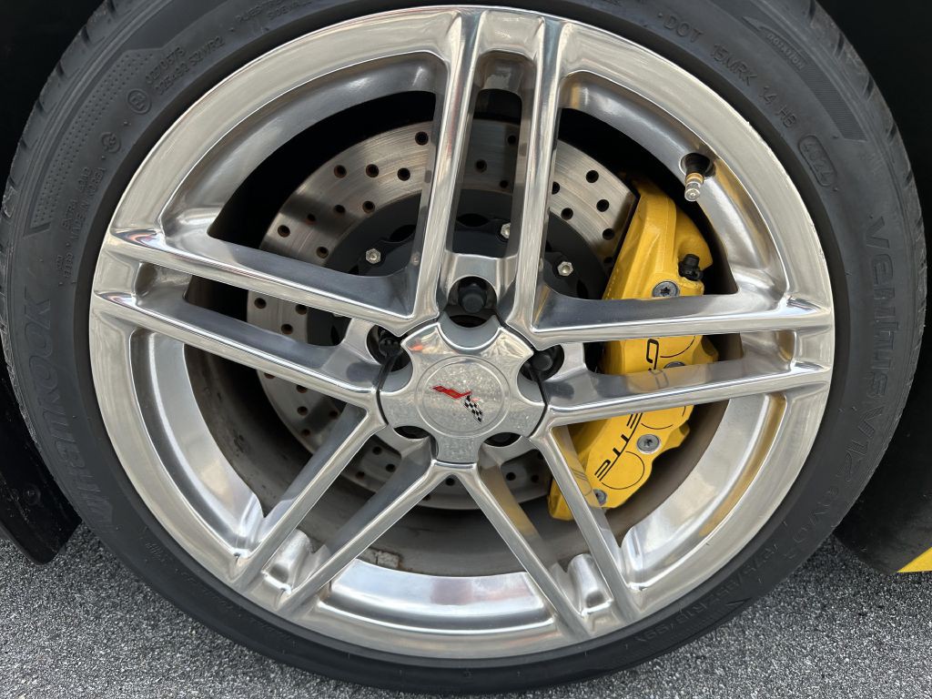 2007 Chevrolet Corvette Image 17