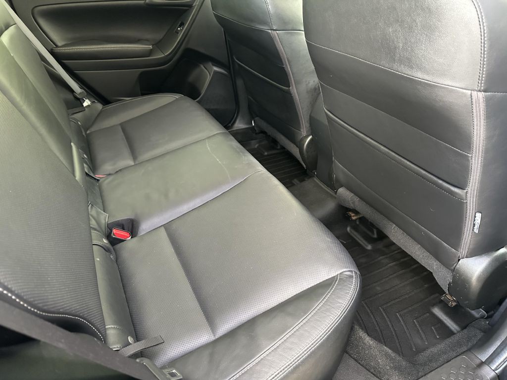 2017 Subaru Forester Image 10