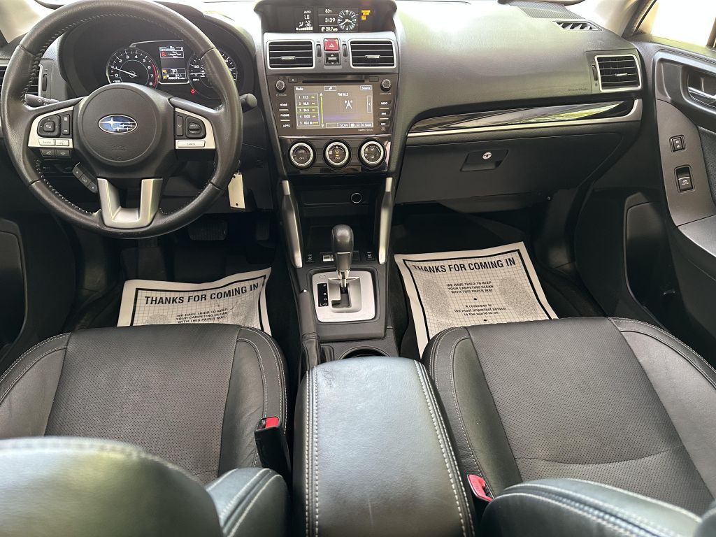 2017 Subaru Forester Image 11