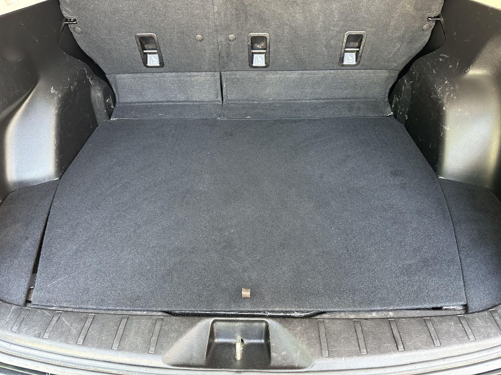2017 Subaru Forester Image 12
