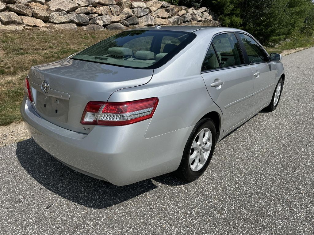 2010 Toyota Camry Image 3