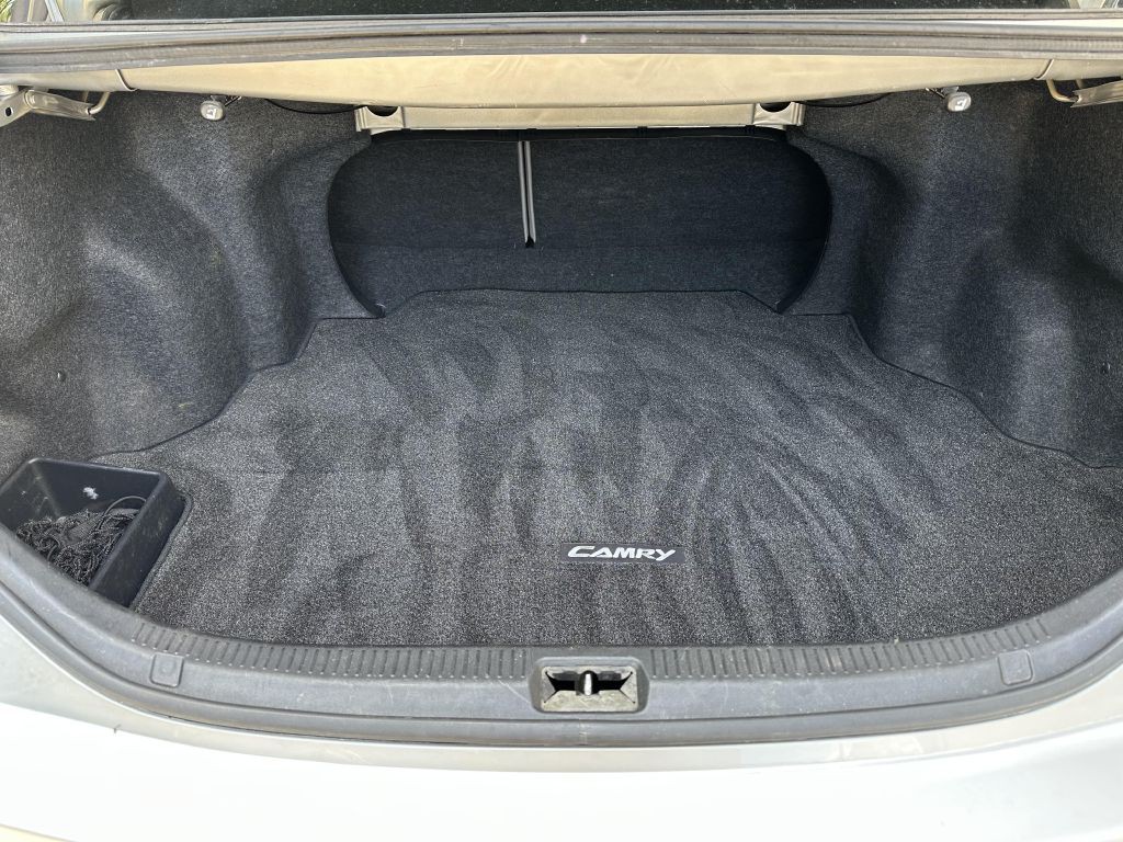 2010 Toyota Camry Image 12