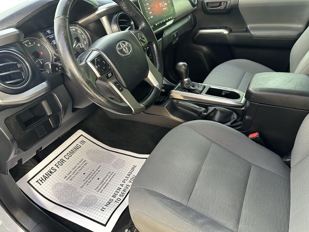 2016 Toyota Tacoma Image 7