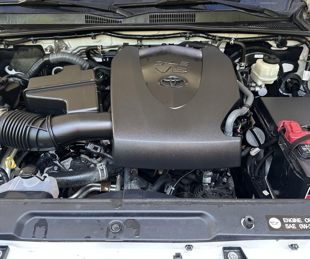 2016 Toyota Tacoma Image 13