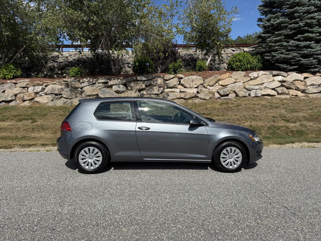 2015 Volkswagen Golf Image 2
