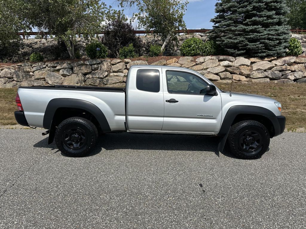 2008 Toyota Tacoma Image 2